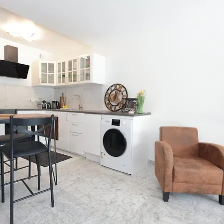 Apartmán Roses Des Mers - Standing 2 Prs - Clim - Parking